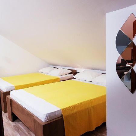 מוסטר Sun'S Ray Apartment מראה חיצוני תמונה
