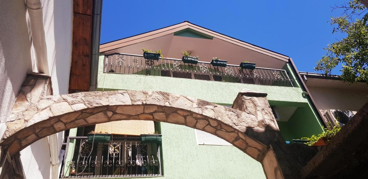 מוסטר Sun'S Ray Apartment מראה חיצוני תמונה